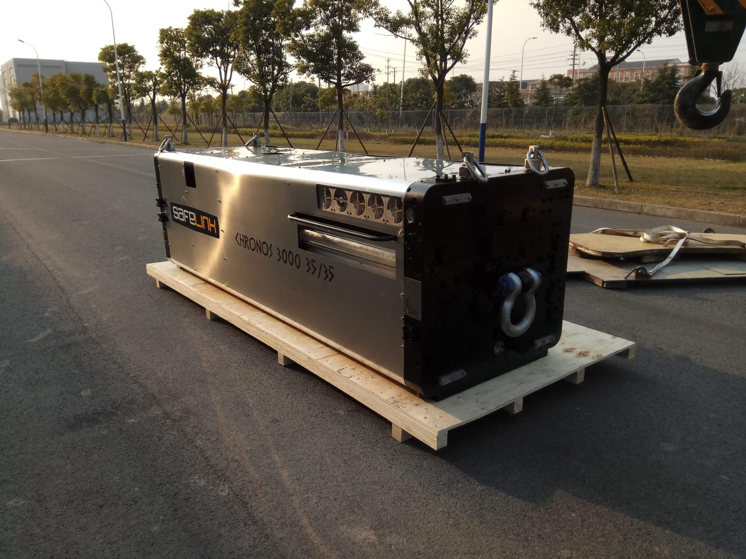 Inline active heave compensator